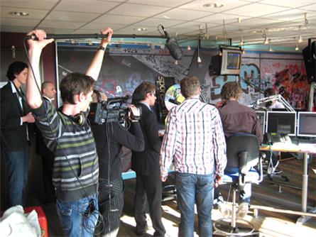 1 april: 3FM (2)