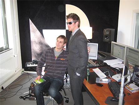 1 april: Slam FM (2)