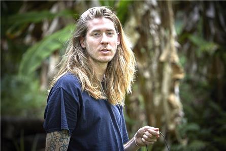 3FM deejay Frank van der Lende in Expeditie Robinson