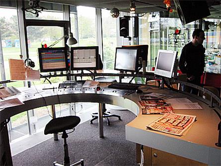 7. Planet Radio – Studio (2)