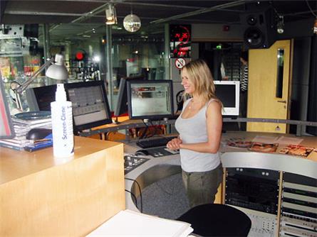 7. Planet Radio – Studio (2)