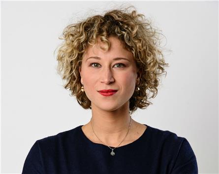 Amber Kortzorg is nieuwe presentatrice van Kassa
