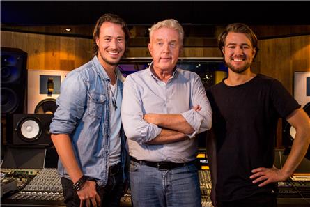 André van Duin duikt door 100%NL opnieuw de studio in (flmpje)