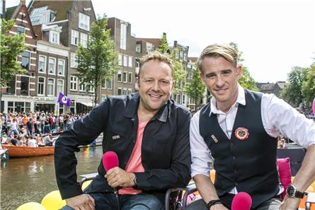 Art Rooijakkers en Richard Groenendijk bij Canal Parade