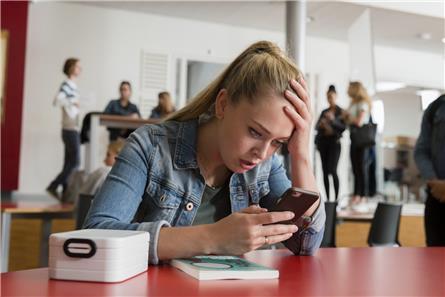 AvroTros maakt online serie over sexting en slutshaming