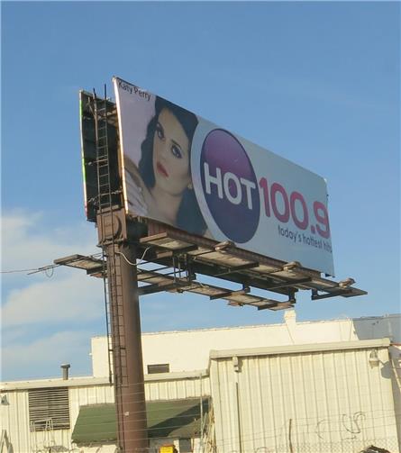 Buitenland Amerika – 2012 – Hot 100.9 (WHTI) - Richmond, VA