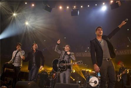 De Vrienden Van Amstel donderdagavond live bij RTL 4 en 5