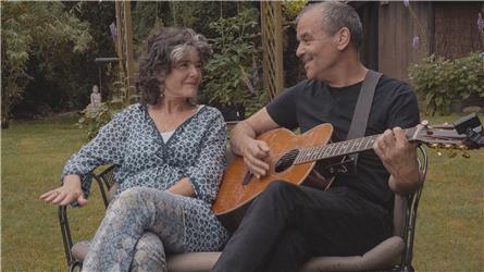 Dieuwertje Blok presenteert op NPO1 Het Moment: Woodstock 