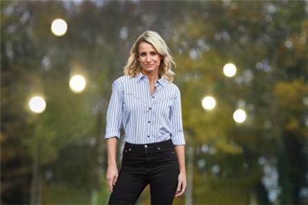 Dionne Stax presenteert Nederland staat op tegen kanker