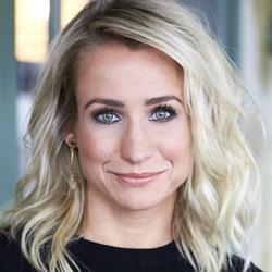 Dionne Stax reist door het leven van Koningin Máxima