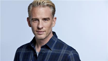 Geen talkshow meer voor Art Rooijakkers bij RTL