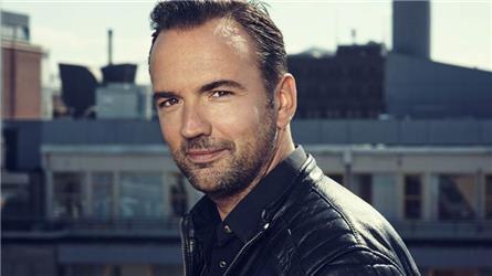 Gerard Ekdom de grens over voor radioshow op Radio 2