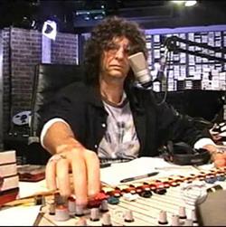Howard Stern aangeklaagd na uitzenden telefoontje belastingdienst