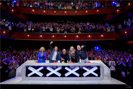 Humberto Tan en Paul de Leeuw in Holland’s Got Talent