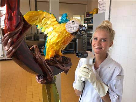 Janouk Kelderman nieuwe presentatrice Het Klokhuis
