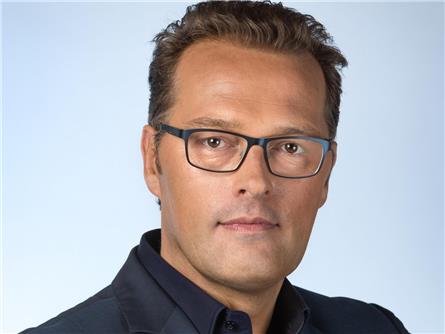 Jeroen Latijnhouwers dagelijks vanaf 18.00 uur op Radio 5