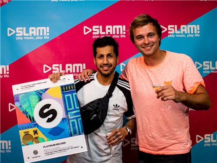 Jody Bernal krijgt platina award bij Slam