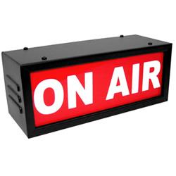 Keijzer geeft commerciële radio alsnog 3 jaar noodverlenging
