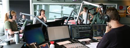 KRO-NCRV start met nieuwe editie Radioschool