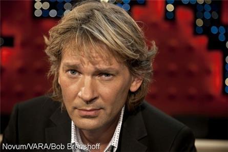 Matthijs van Nieuwkerk noemt hoge salaris 'onderhandelen' 
