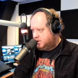 Middagdeejay Tim op het Broek langer bij Kink