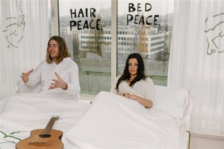 Middagduo 3FM duikt uit protest het bed in