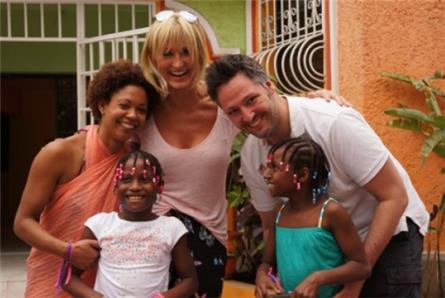 Natasja Froger volgt adoptietraject in 'Met Open Armen'