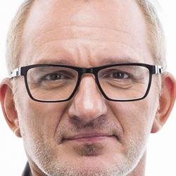 Nieuwe jingles voor de Radio 5-ochtendshow met Van Inkel (audio)