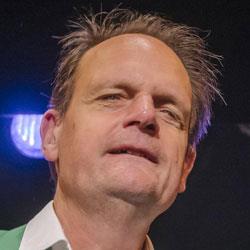 Oudejaarsconference Vincent Bijlo 31 december op Radio 1
