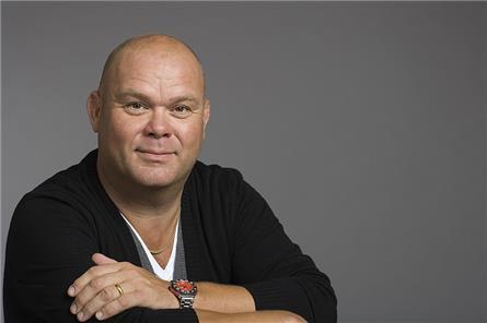 Paul de Leeuw terug op zaterdagavond met: Wie steelt mijn show?