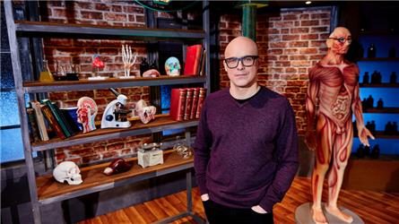 Philippe Geubels presenteert bij RTL: Is er een dokter in de zaal?