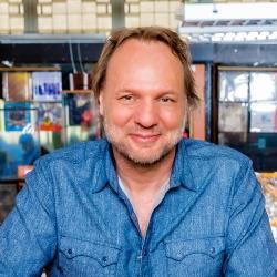 Rob Stenders terug op Veronica na coronabesmetting