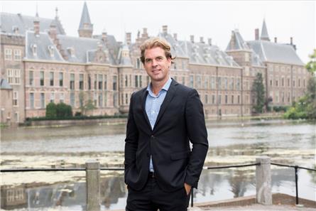 Rutger Castricum terug in De Hofbar op NPO 2