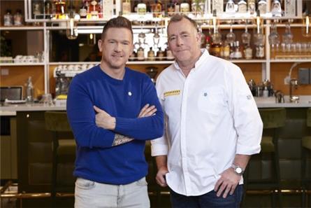 SBS6 en Johnny de Mol brengen dementie onder de aandacht