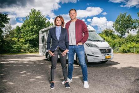 SBS6 vervangt presentatoren Bonje met de buren