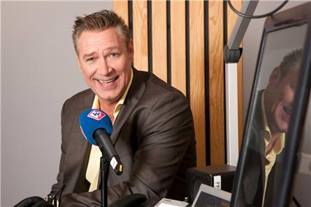 Sjaak Bral maakt vrijdag laatste lunchshow op Radio West