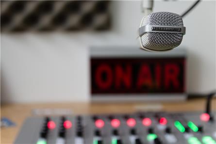 Studio040 vraagt Tweede Kamer om steun voor streekomroepen
