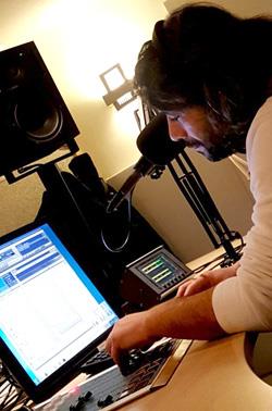 Syrische presentator van Wereld FM werkt mee aan wereldrecord