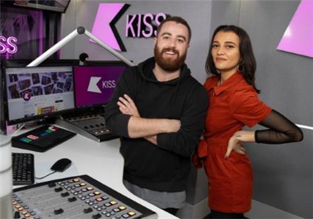 VK: Nieuw ochtendduo voor radiozender Kiss
