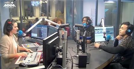 VRT ruilt geluidsdichte box in voor open radiostudio
