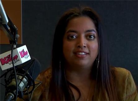 VS: Ghandi nieuwe sidekick ochtendshow Elvis Duran