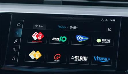 Bijna 20% van het radioluisteren in de auto gaat al via DAB+