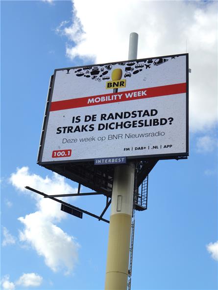 BNR Hemmen live vanaf 30 meter hoge reclamemast