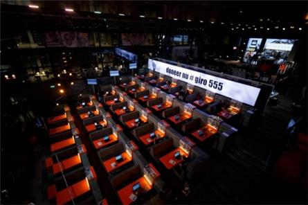 Giro555 live op Radio 2 gestart op Mediapark in Hilversum