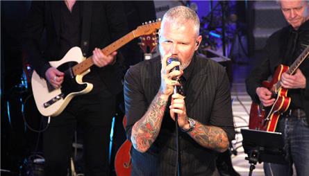 NTR viert het leven van Elvis met reisdocu en tributeconcert