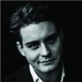 Songfestivalnummer Douwe Bob in première op Radio 2 (filmpje)