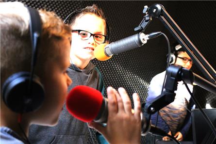 Tilburgse basisschool wordt voor één dag Radioschool