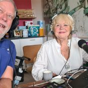 Foto: Peter Kluyver / Tineke de Nooij met technicus Jaap Miedema 1000x417